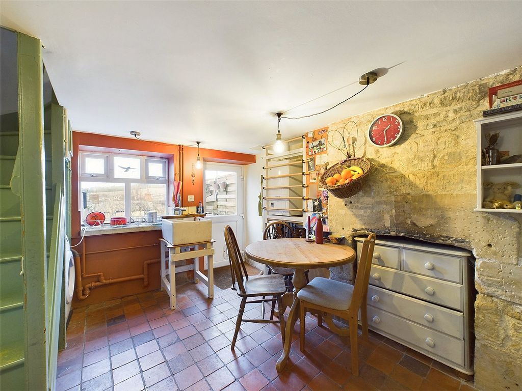 Property photo 3 of 28 Picture No. 24