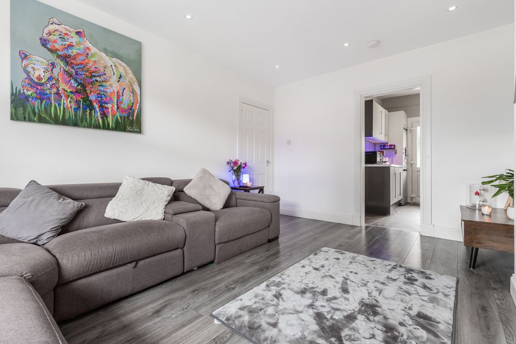 Additional image 9 of 2 bed flat for saleHawthorn Street, Clydebank G81