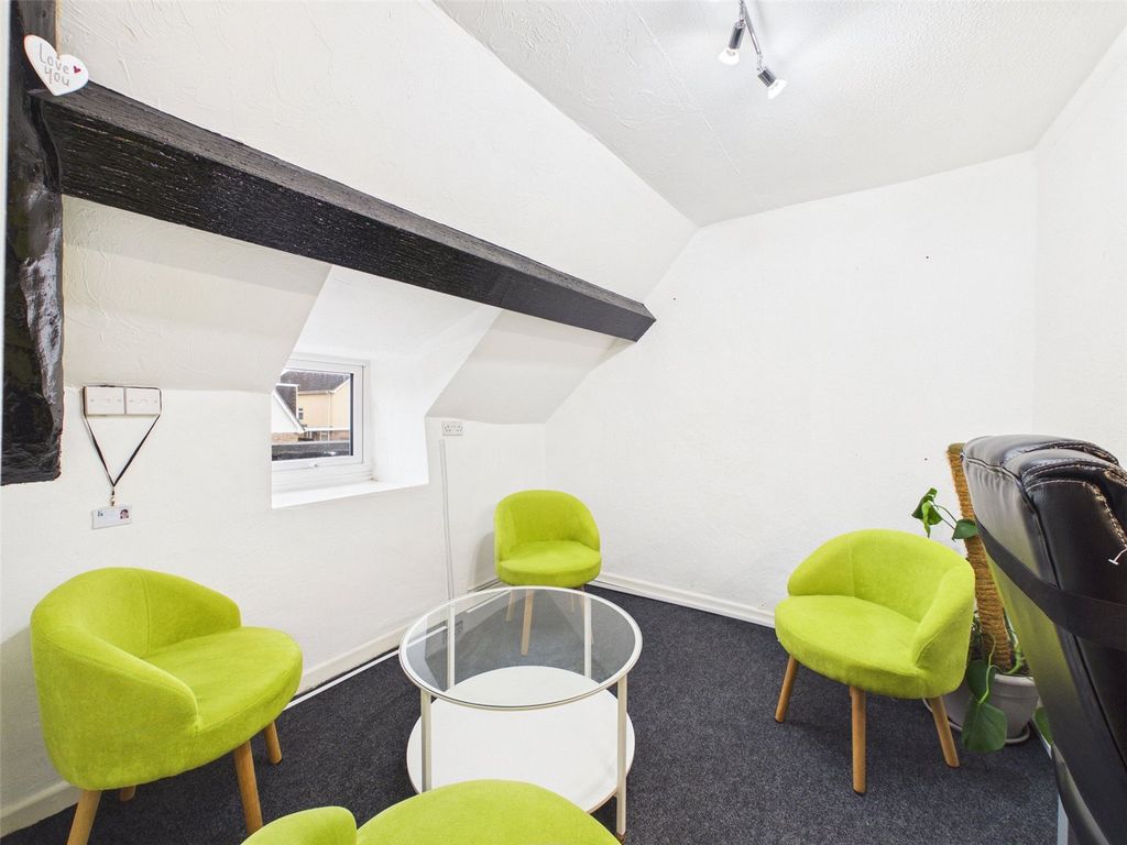 Property photo 3 of 9 Picture No. 10