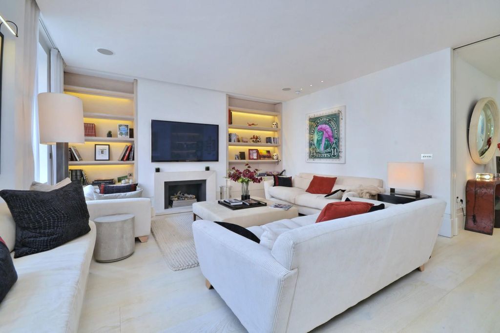 Property photo 3 of 28 Image