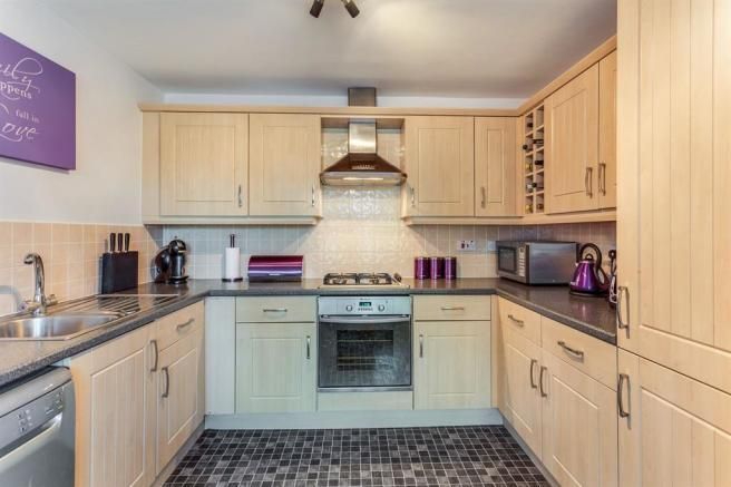 Property photo 3 of 10 Breakfast Kitchen