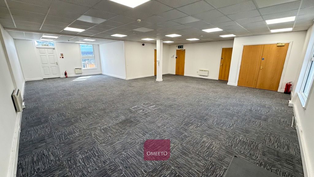 Property photo 1 of 5 Office To Rent