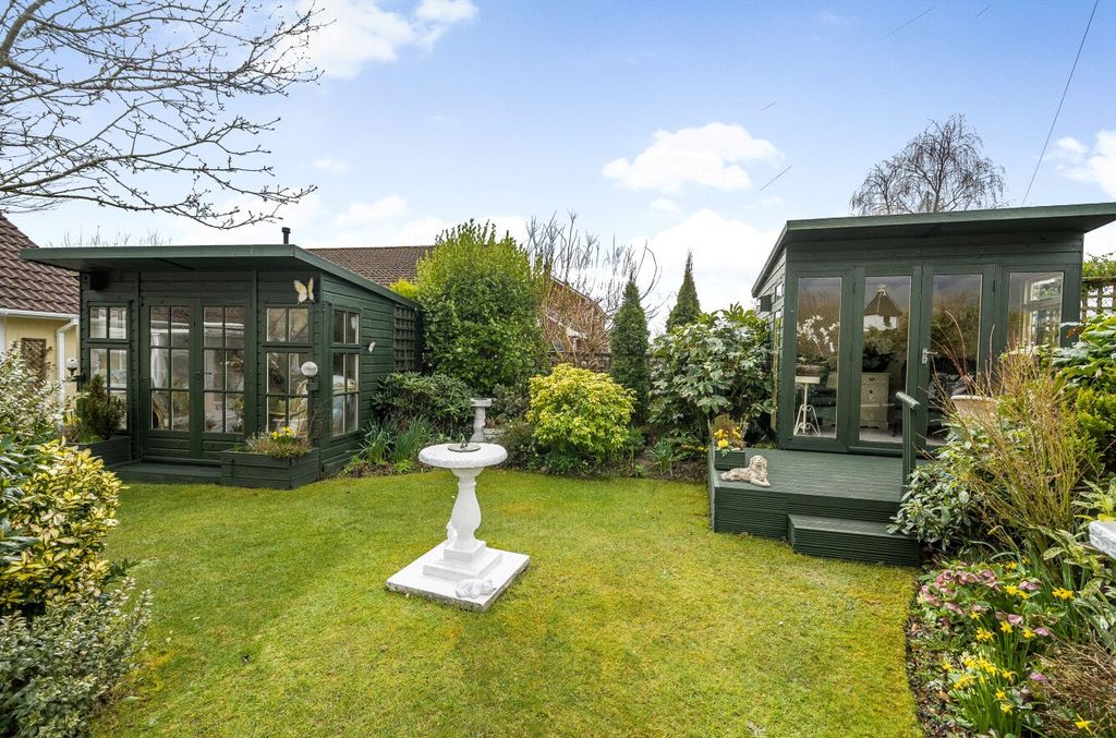 Property photo 2 of 17 2 - Picture No. 87