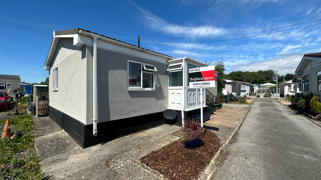 Property photo 2 of 19 5Bf510C0-Acaf-4949-Afdd-0C902E3B9612