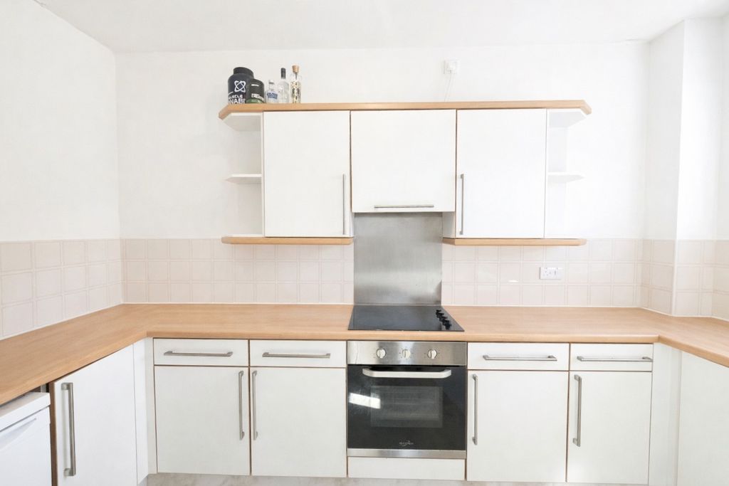 Property photo 3 of 5 Image