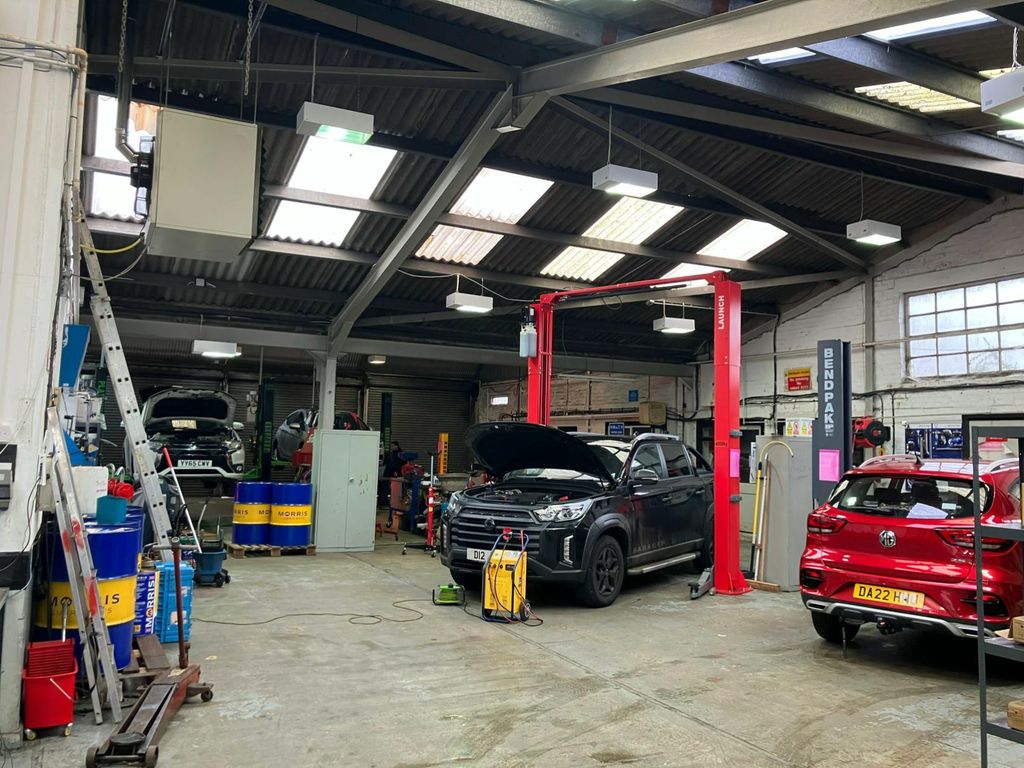 Property photo 3 of 7 Internal Garage1_Chester Road.Png