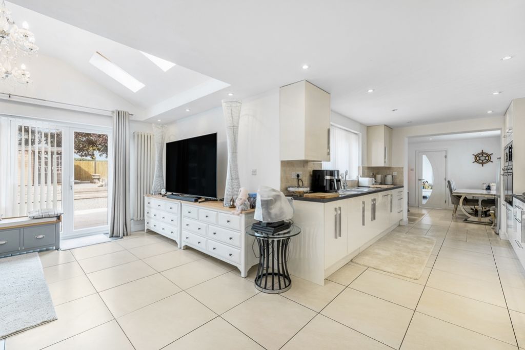 Property photo 3 of 33 5 Bentley Way (Metheringham)-26