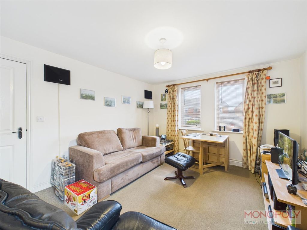 Property photo 3 of 10 Lounge/Diner