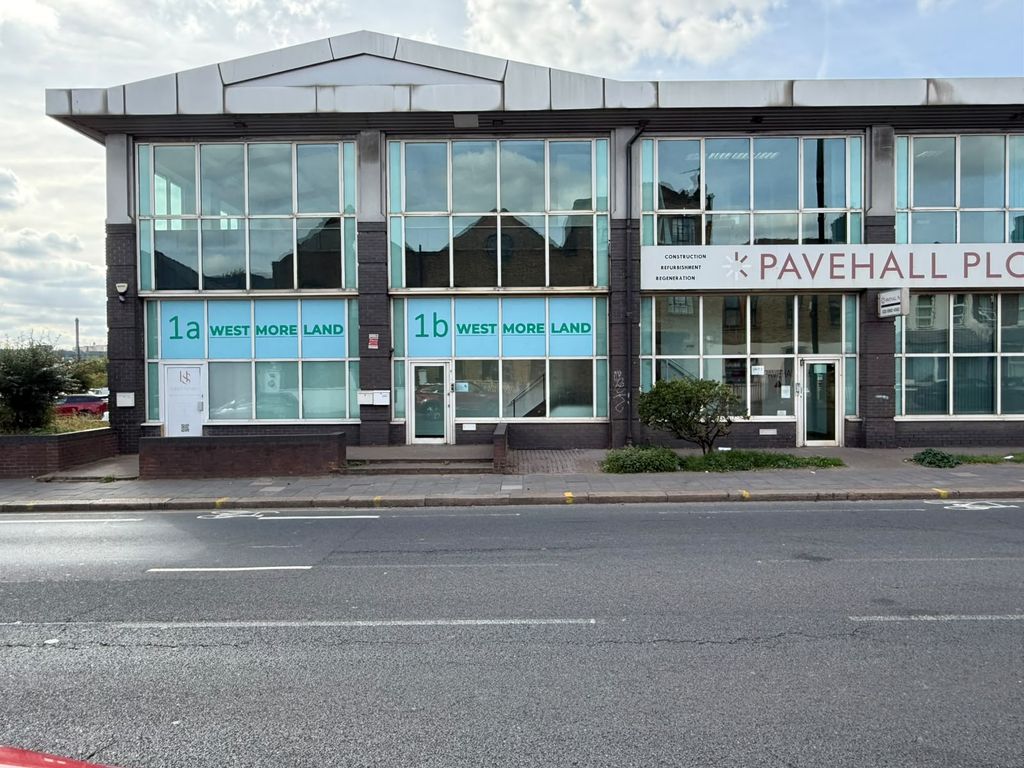 Property photo 2 of 4