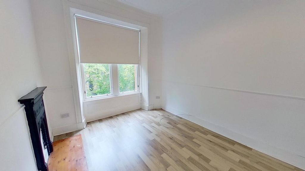 Property photo 3 of 10 Photo 3