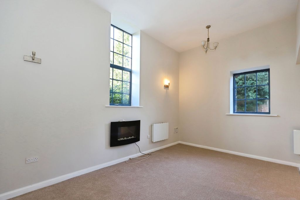 Property photo 3 of 20 Pbox-Img.Jpg