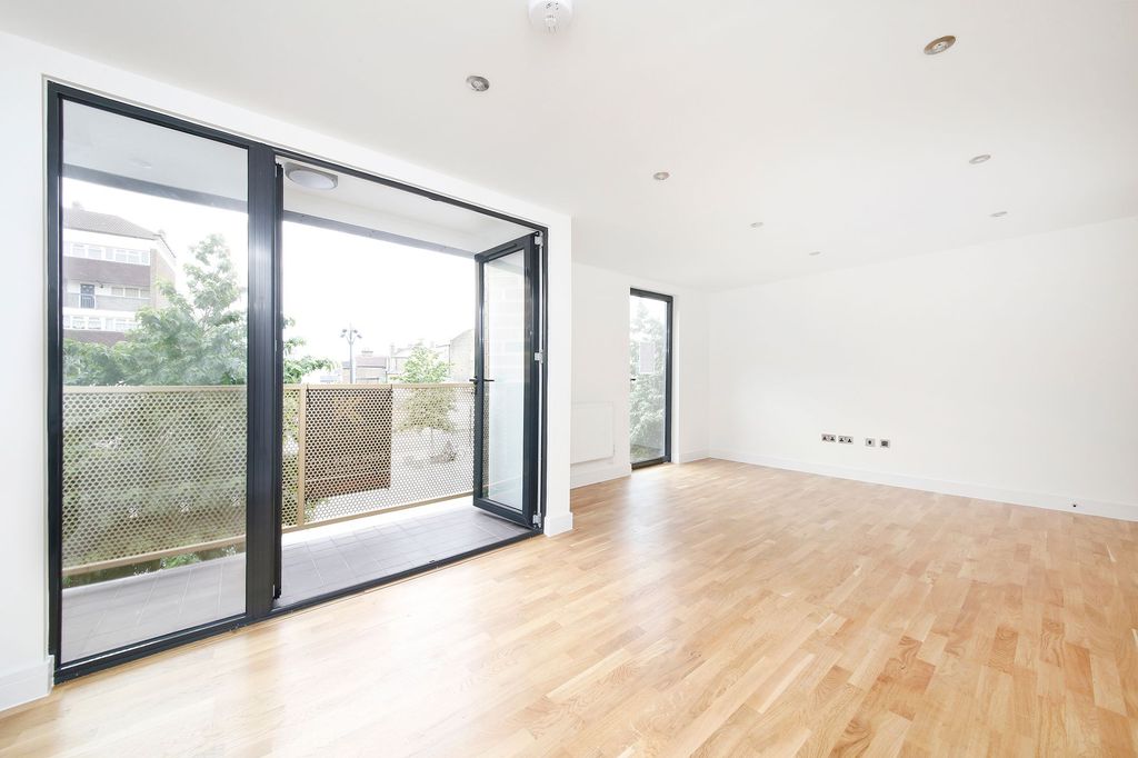 Property photo 2 of 7