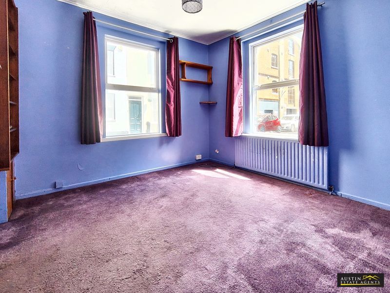 Property photo 2 of 14 Photo 9