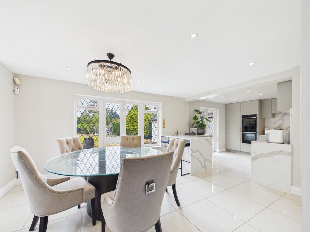 Property photo 3 of 28 5203547