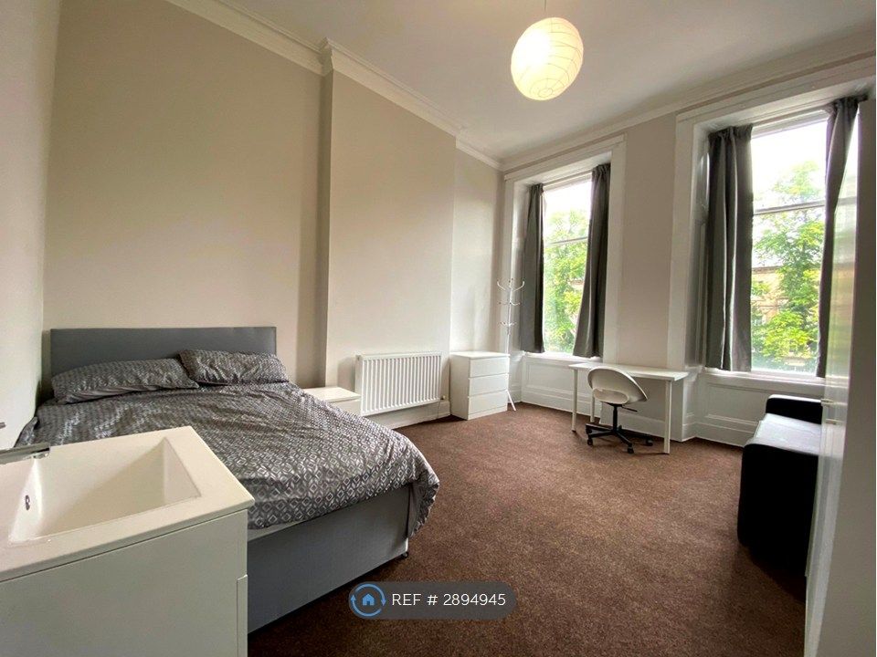 Property photo 1 of 15 Room 6