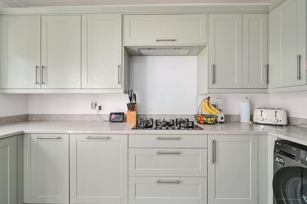 Property photo 3 of 29 Kitchen
