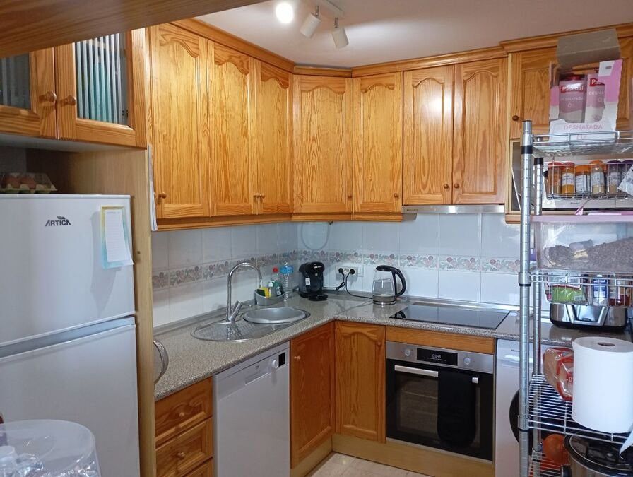 Property photo 2 of 21