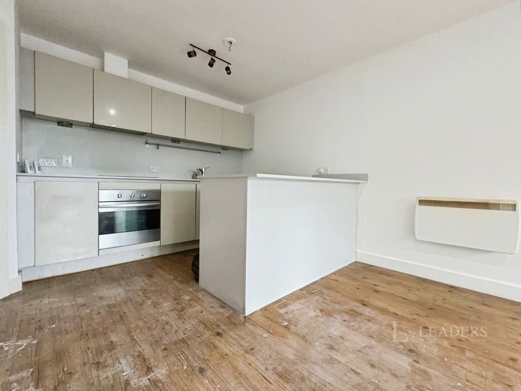 Property photo 3 of 6 Pbox-Img.Jpg