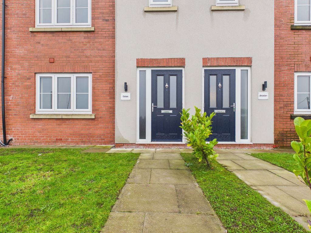 Property photo 3 of 20 Cam03729G0-Pr0235-Still002