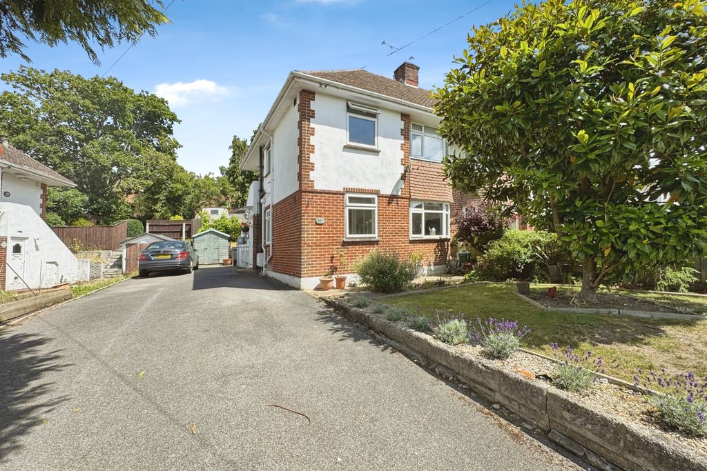 Property photo 1 of 12