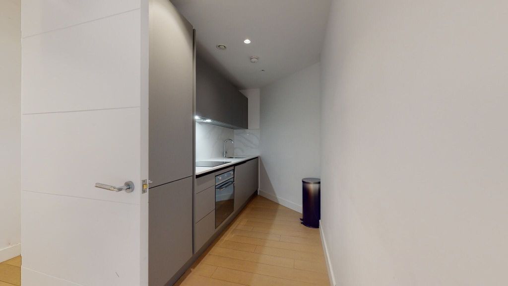 Property photo 2 of 15 Kitchen