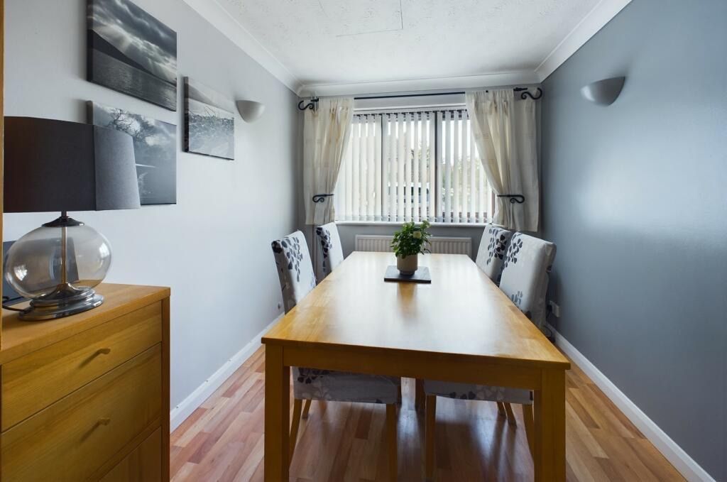 Property photo 1 of 3
