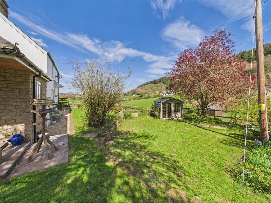 Property photo 2 of 37