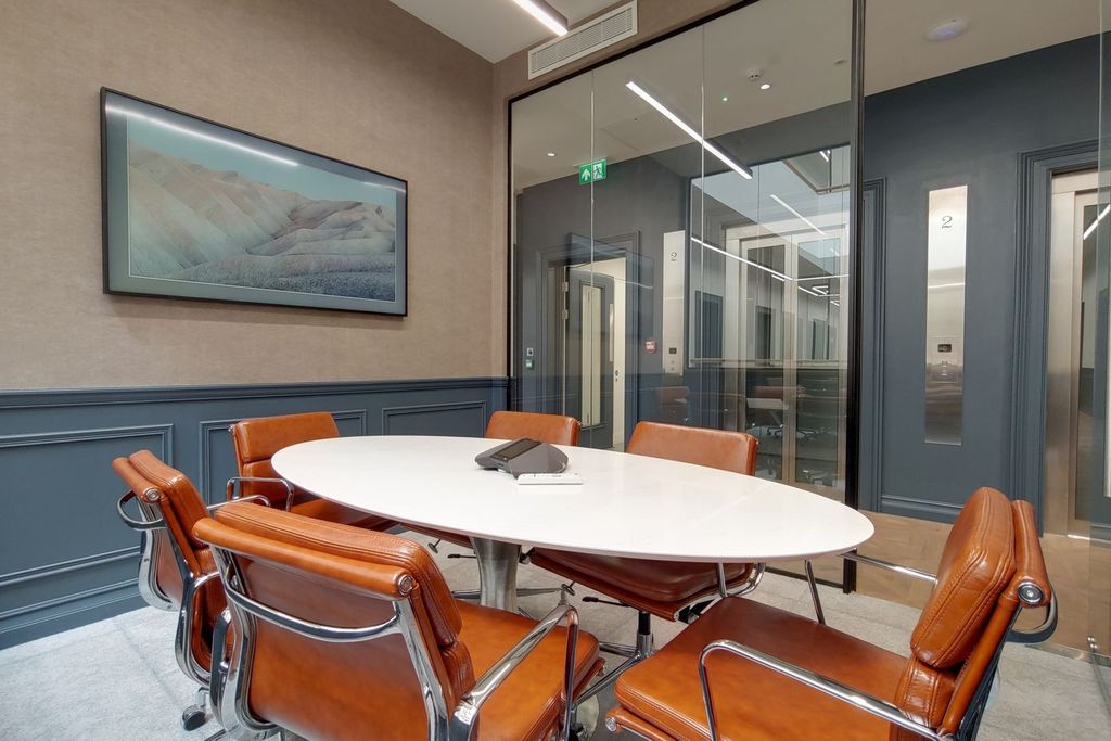 Property photo 2 of 11