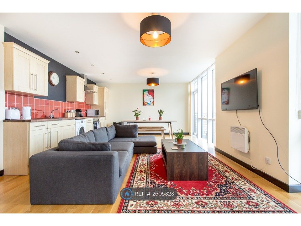 Property photo 1 of 32