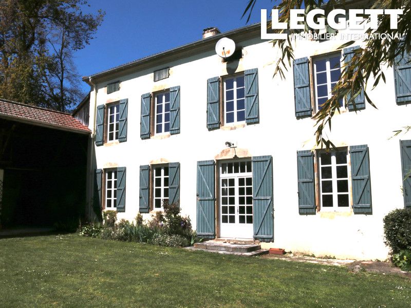 Property photo 2 of 10