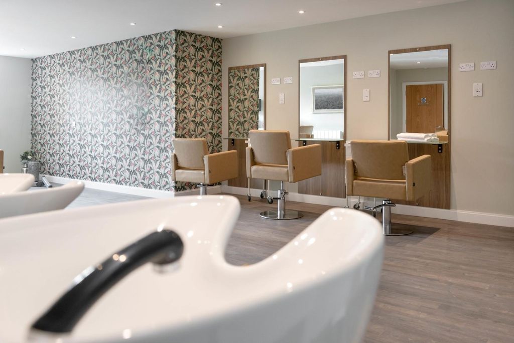 Property photo 2 of 11 Onsite Salon