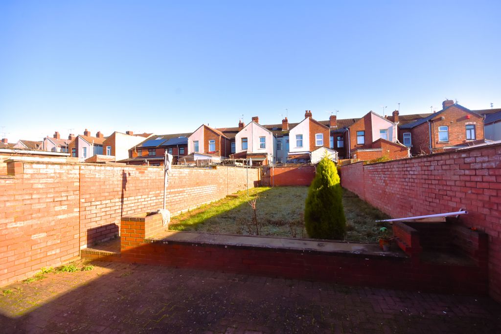 Property photo 3 of 14