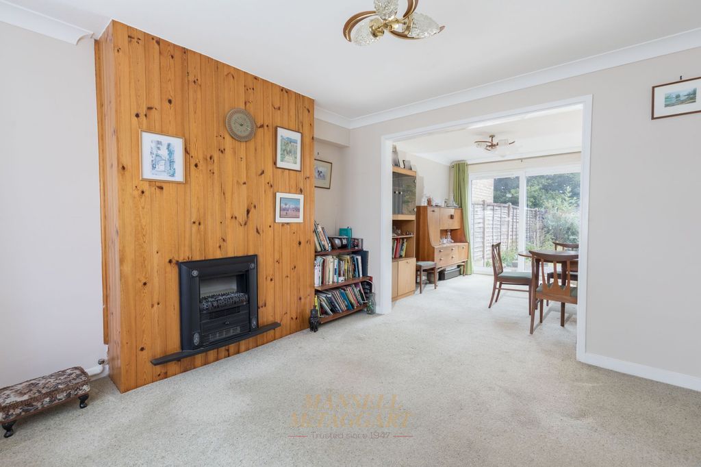 Property photo 3 of 25