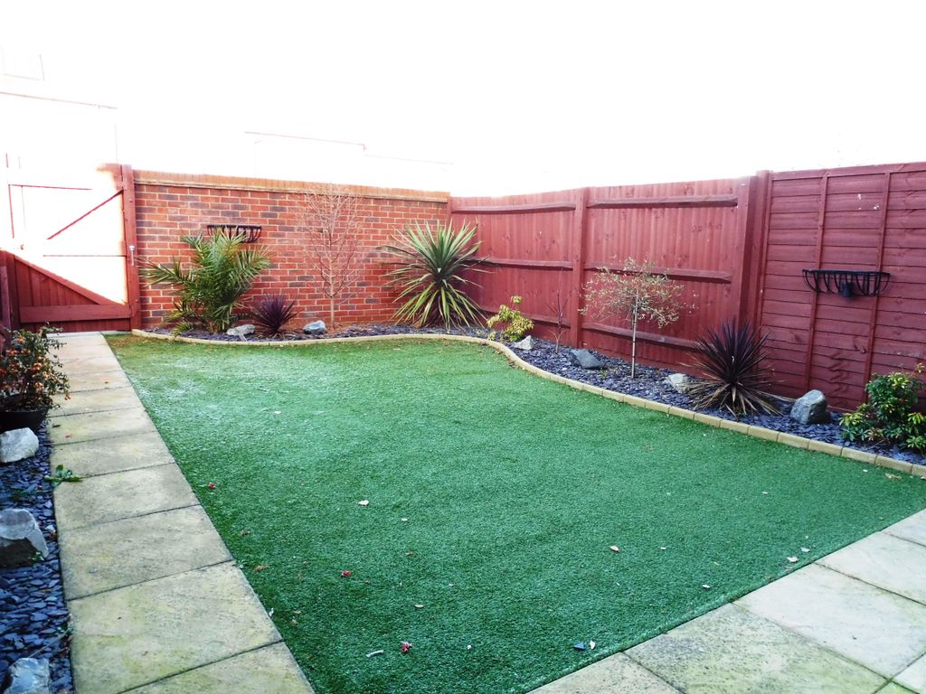 Property photo 2 of 7 Garden