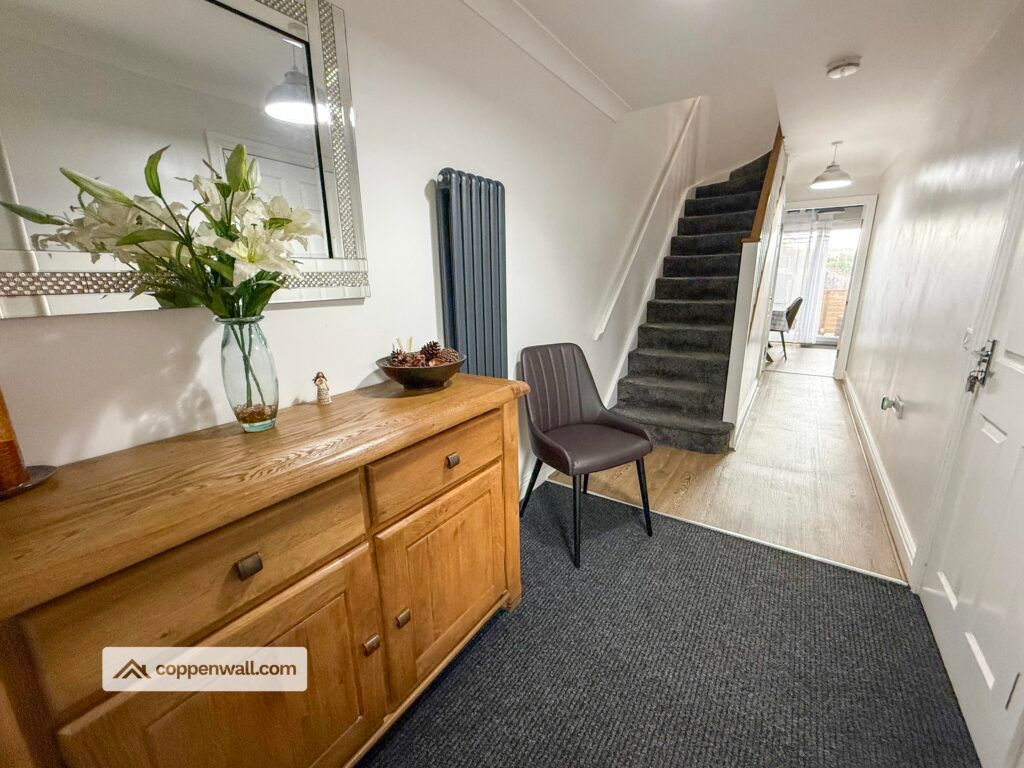 Property photo 2 of 33