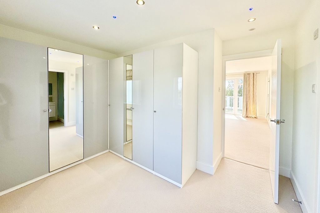 Additional image 15 of 4 bed flat for saleWestern Road, Branksome Park, Poole BH13