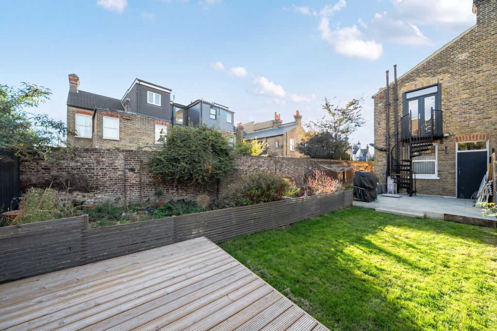 Property photo 3 of 20 1528375-28-6Ac3d3...