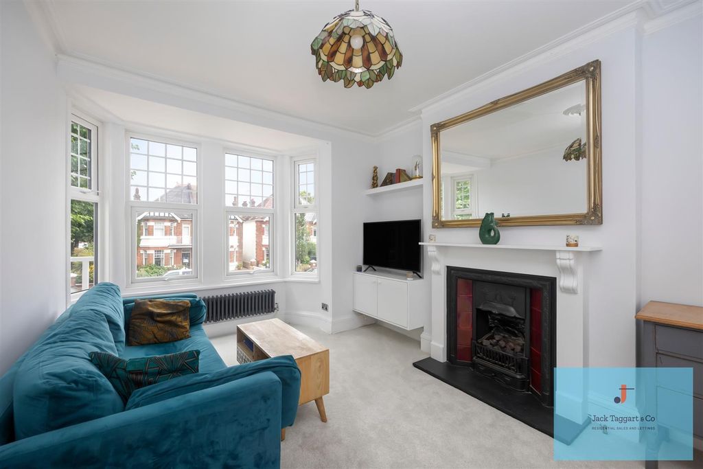 Property photo 2 of 15