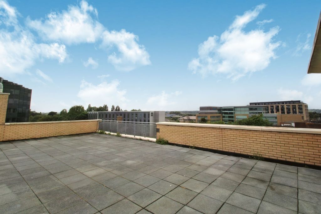 Property photo 2 of 11