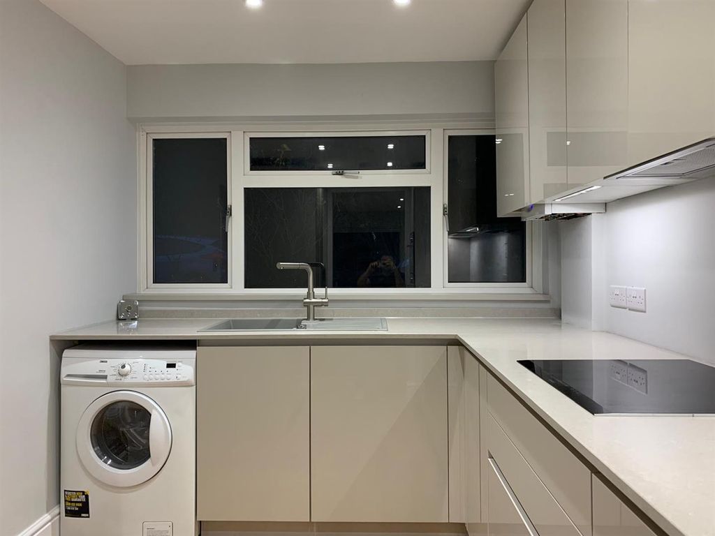 Property photo 2 of 7 ce304673-457A-45B6-A996-E9B17A2E39F1.Jpg