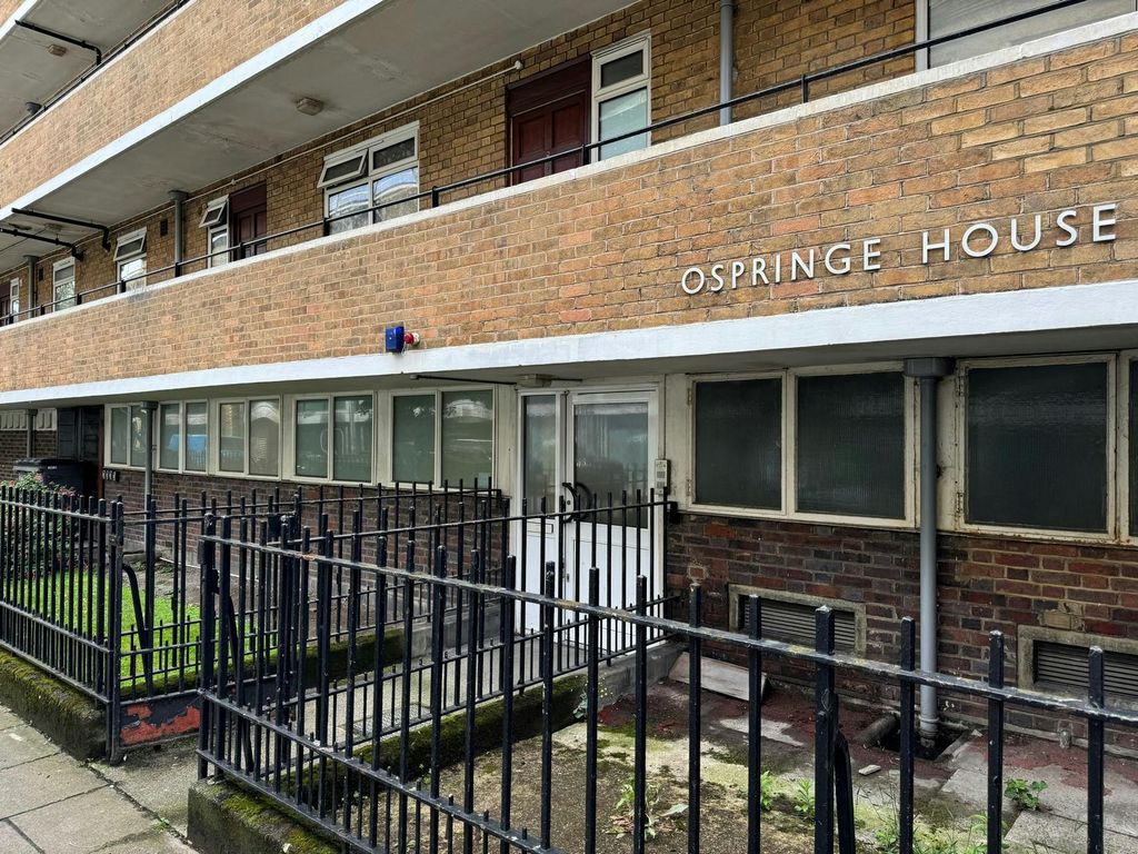 Property photo 1 of 3 Ospringe House Wooton Street External Copy.Jpg