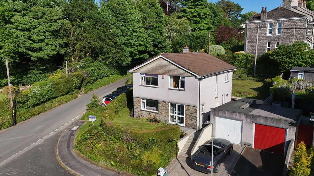 Property photo 1 of 20