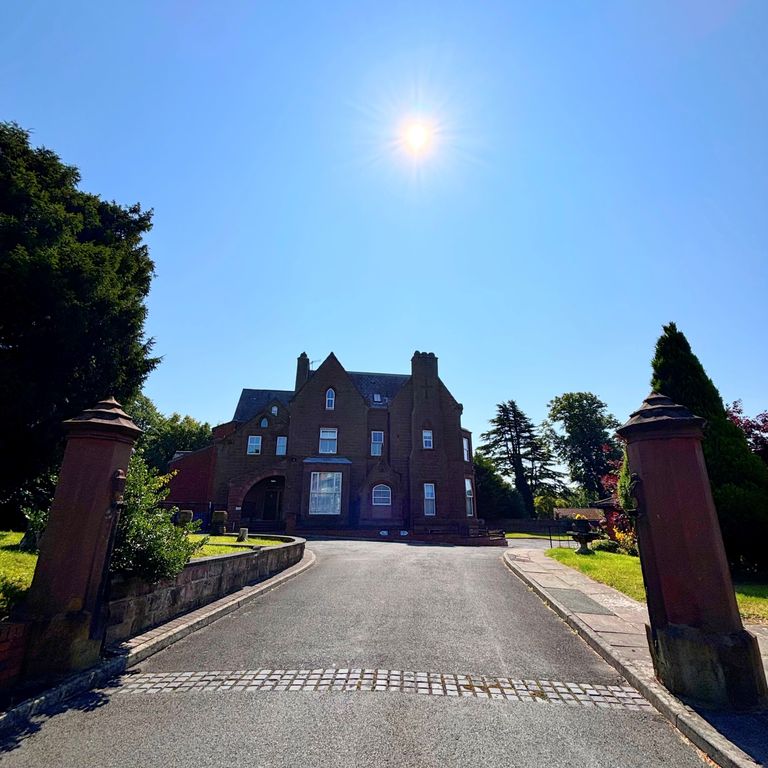 Property photo 1 of 21