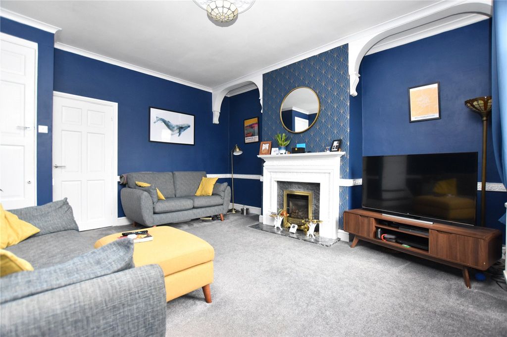 Property photo 2 of 20 Picture No. 15