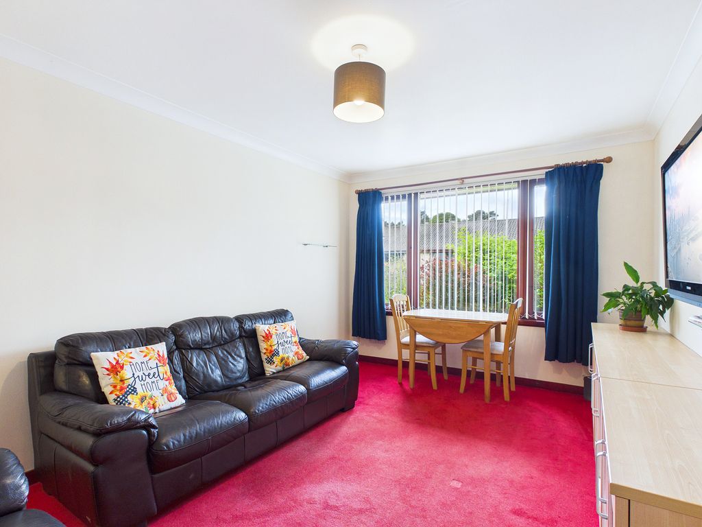 Property photo 2 of 27