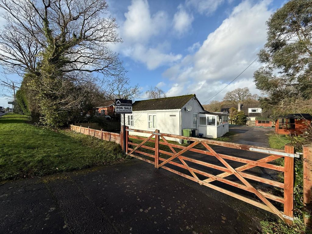 Property photo 1 of 9