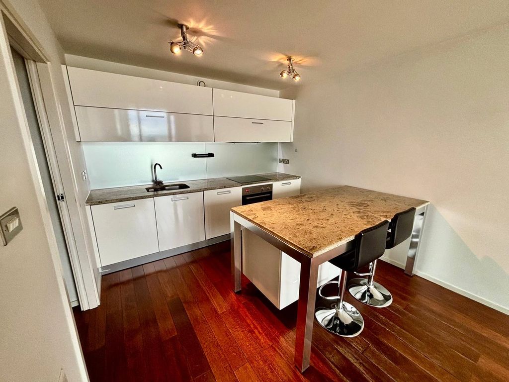 Property photo 2 of 9 Picture No. 06