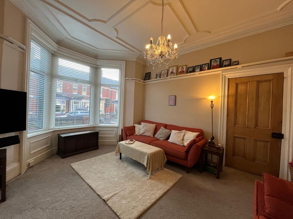 Property photo 2 of 25 4600213