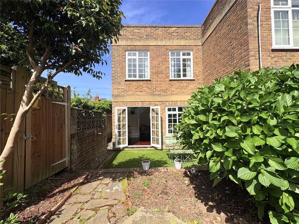 Property photo 1 of 21 Picture No. 28