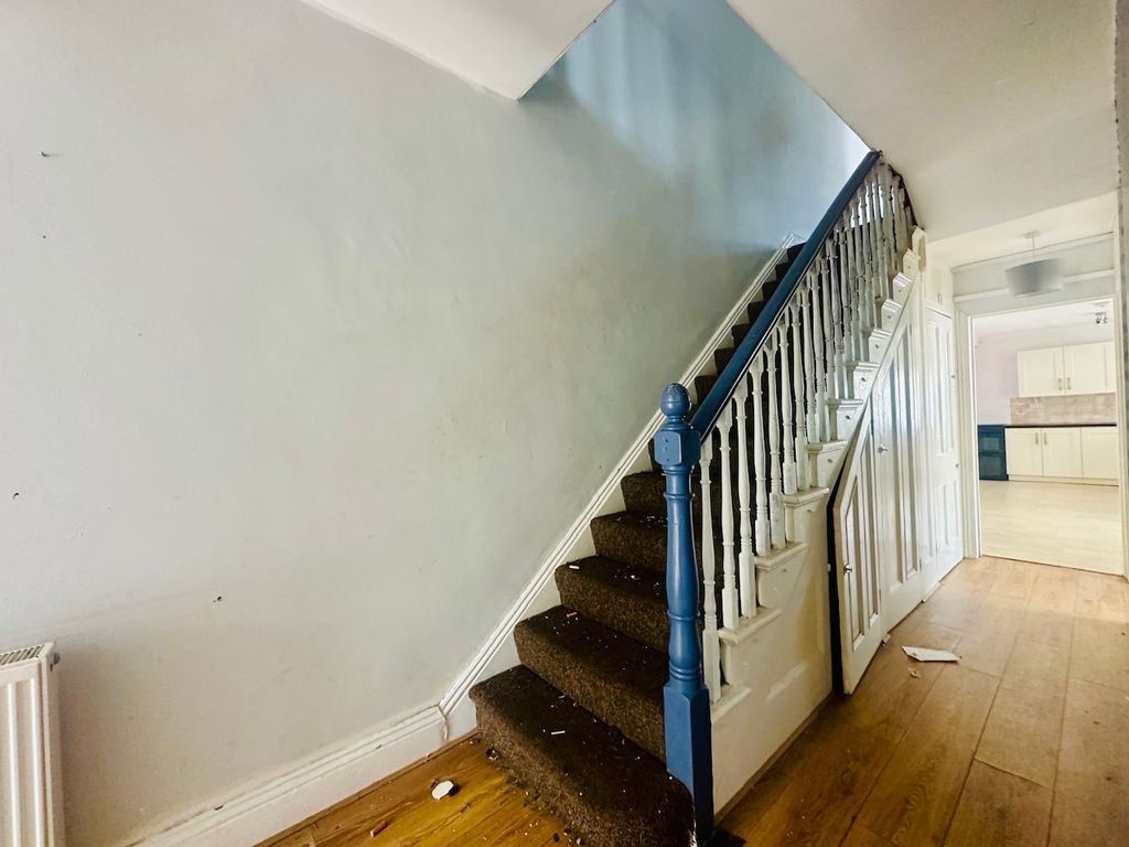 Property photo 3 of 13 Img_4340